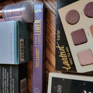 NWOTs Beauty Box (9 full size items)